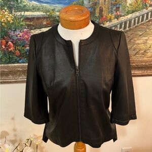 Classic Antonio Melani genuine leather half- sleeve jacket, black color, size M.